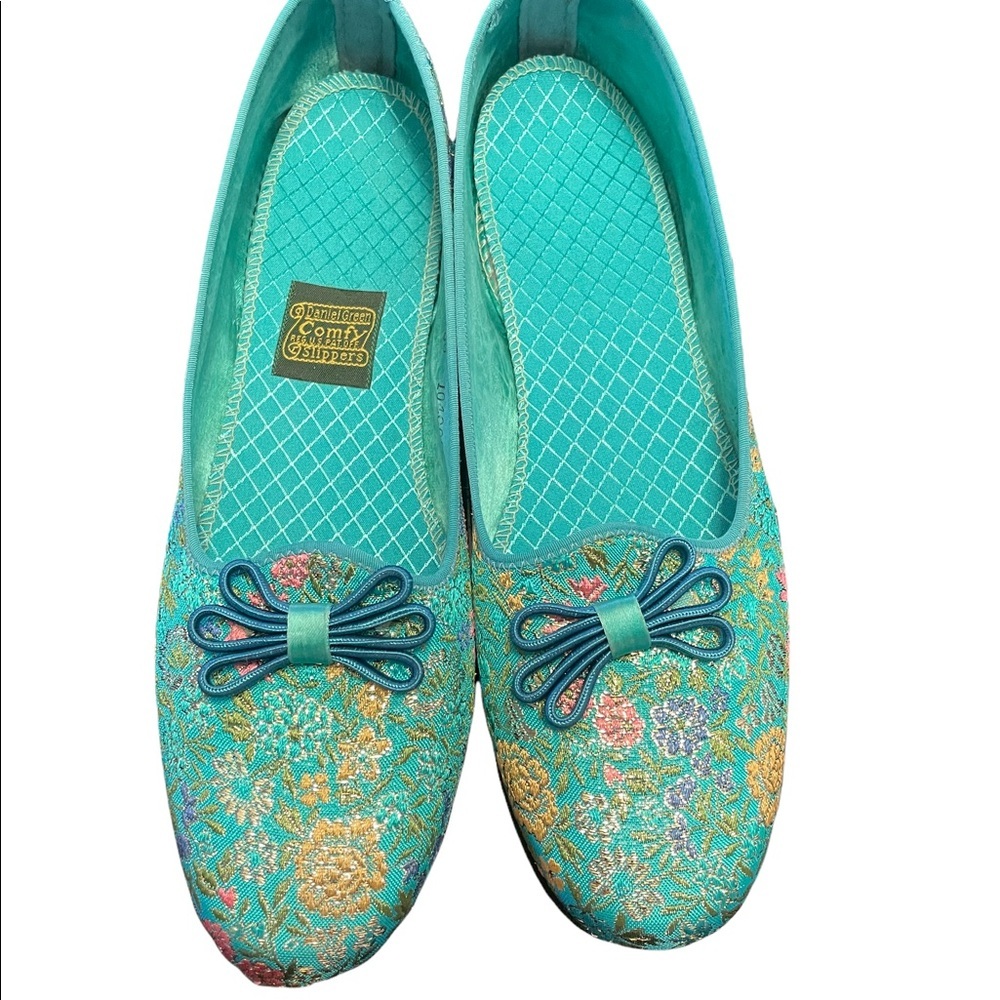 Vintage Daniel Green  Floral  Slippers Size 7